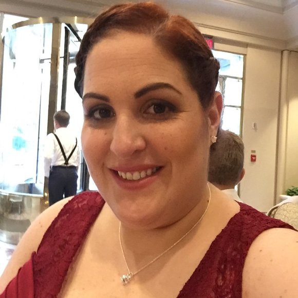 Meet your Posher, Daniela - Picture 1 of 1